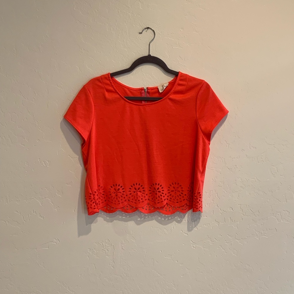 Laced Crop Top* - Picture 3 of 4